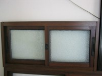 ventana color madera